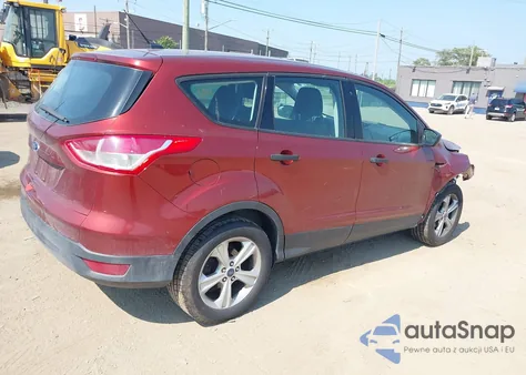 2014 Ford Escape S z USA, uszkodzony, nr VIN 1FMCU0F71EUE47292